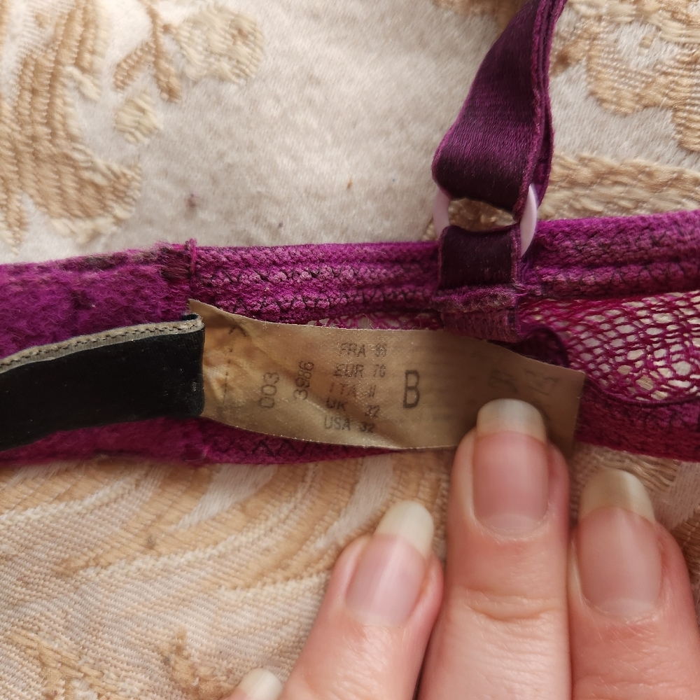 Purple Lace Chantelle Bra 32 B - Picture 5 of 5